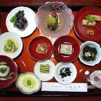 素味平生