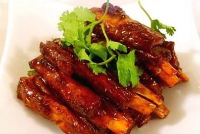 巫泽明的烤羊店