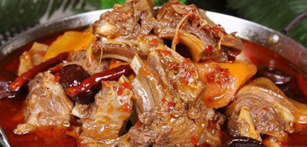 巫泽明的烤羊店