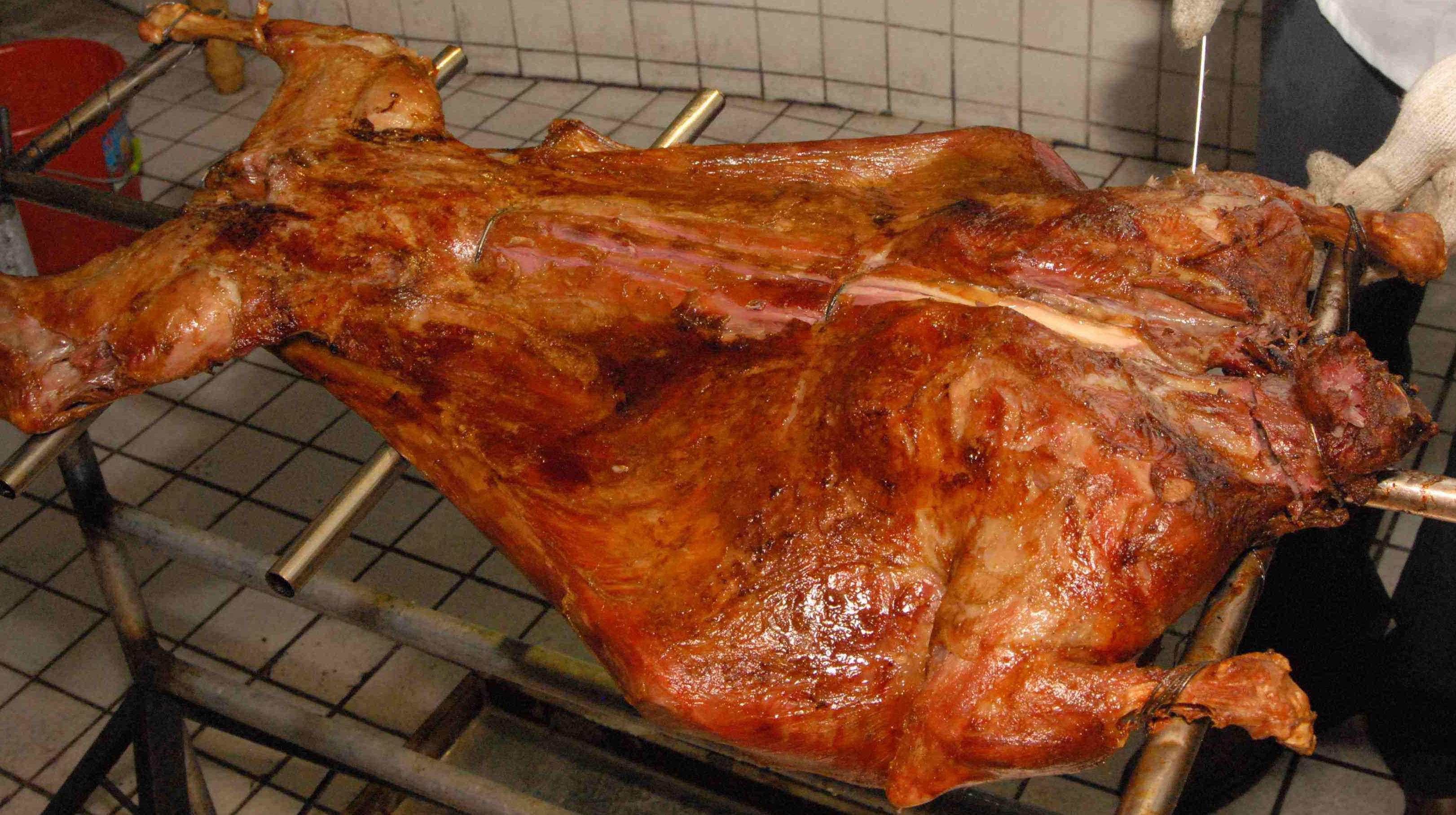 巫泽明的烤羊店