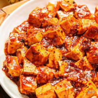 飨食狂想曲中后厨主管霞绍鹏的餐馆