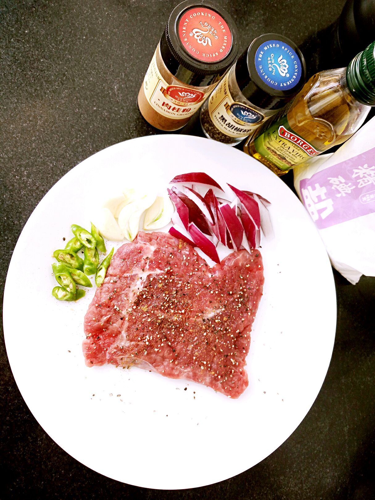 爱他，就请他吃