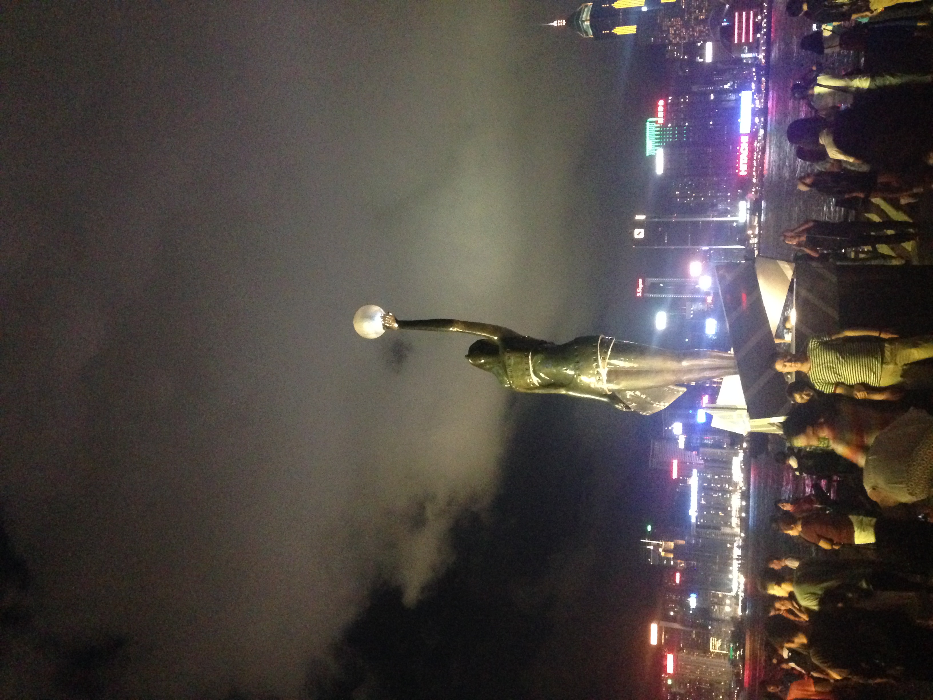 商家还没上传执照