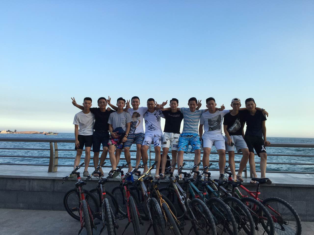 商家还没上传执照