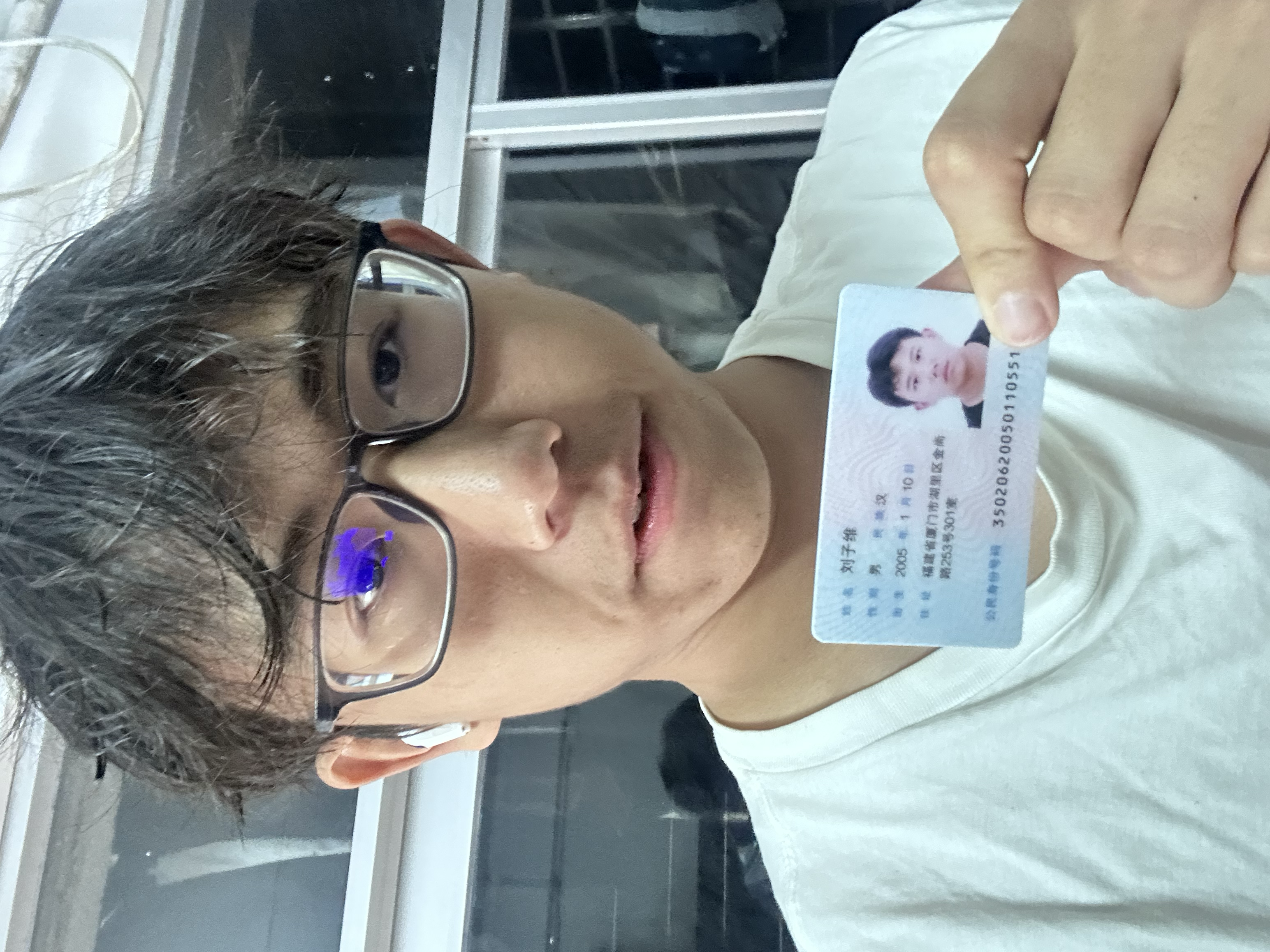 商家还没上传执照